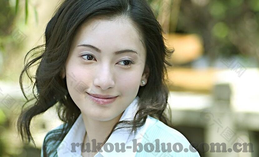 人妻诊中出-细腻情感，人妻诊中的微妙与温情